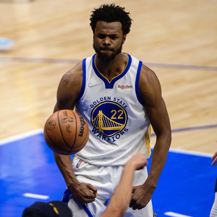 篮球火箭球员社媒晒出训练照（火箭队球员社交平台晒训练照）